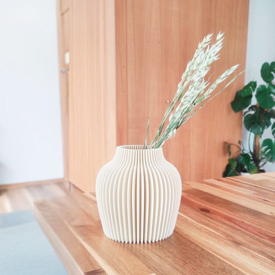 Modern Decorative Vase | Wave Design | 3 Sizes | Kashi
